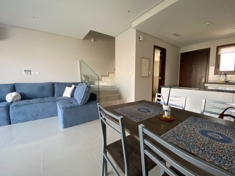 Elegant Townhouse for Sale in Jebel Sifah