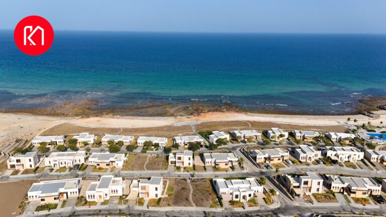 🌊 Elegant Furnished Beachfront Villa — Front-Row, Direct Sea View for sale