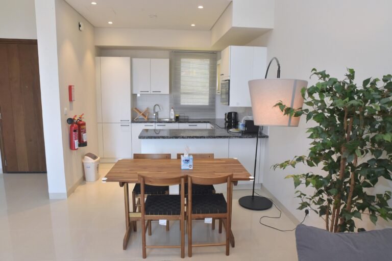🌊 Elegant Furnished Twin Villa with Direct Sea View for Sale – Jebel Sifah 🌊