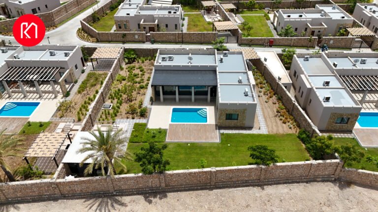 🌴 Elegant Farmhouse for Sale in Jebel Sifah 🌊