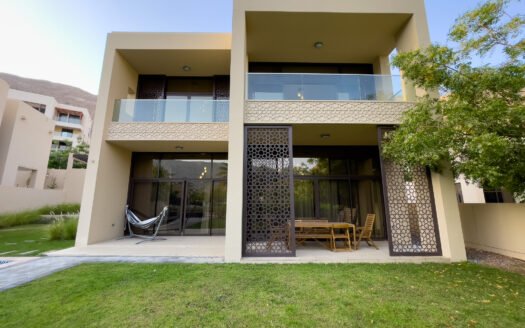 ✨ Elegant Fully Furnished 4-Bedroom Zaha Villa for Sale in Muscat Bay ✨