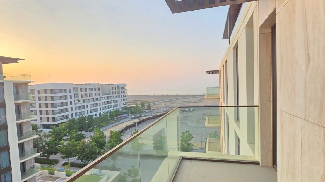 Spacious private terrace of the fifth-floor two-bedroom apartment at Murooj Lanes, Al Mouj