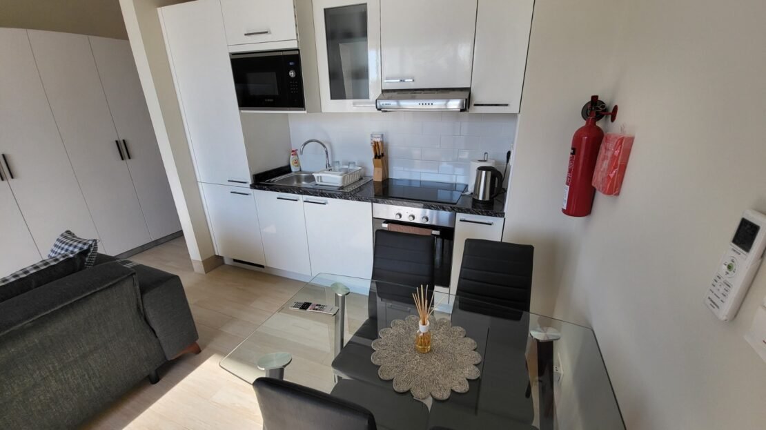 Fitted kitchen in furnished studio RV26-101, Riviera, Hawana Salalah